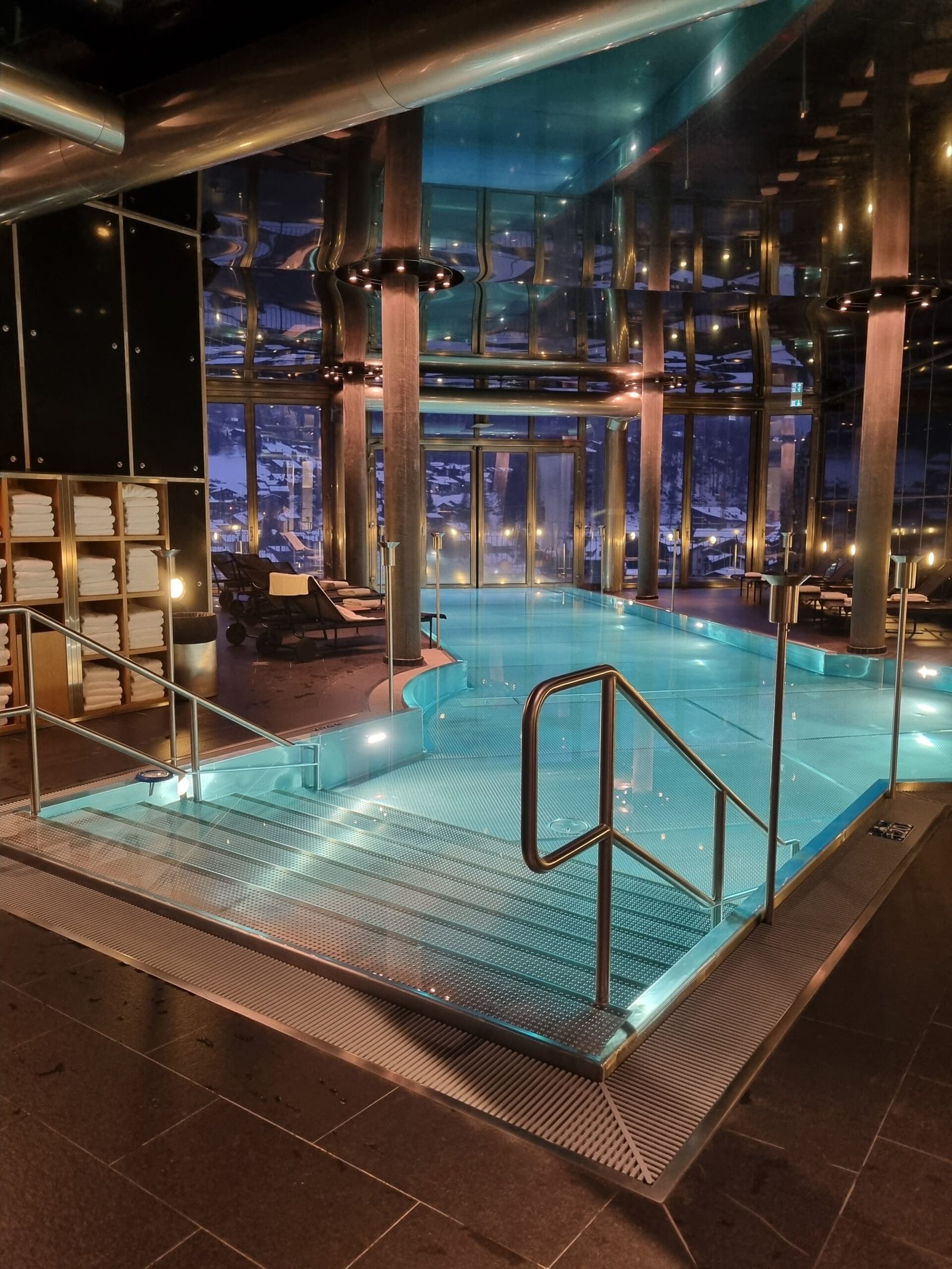 The Omnia Zermatt Heated Swimming Pool