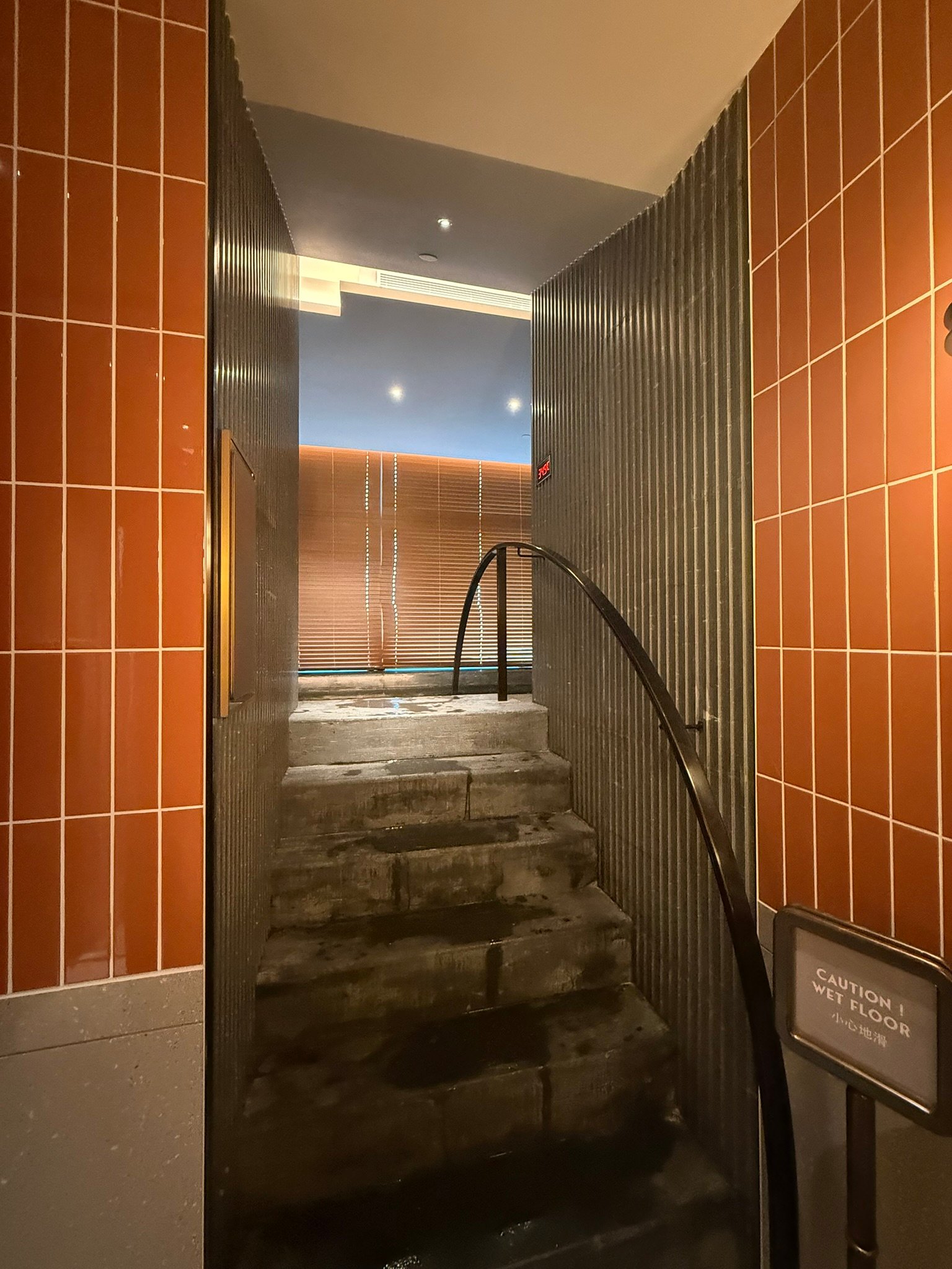 Kimpton Tsim Sha Tsui Jacuzzi